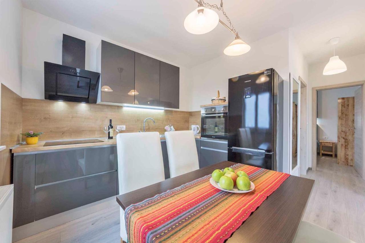 Apartments In Peroj/Istrien 34288 ภายนอก รูปภาพ